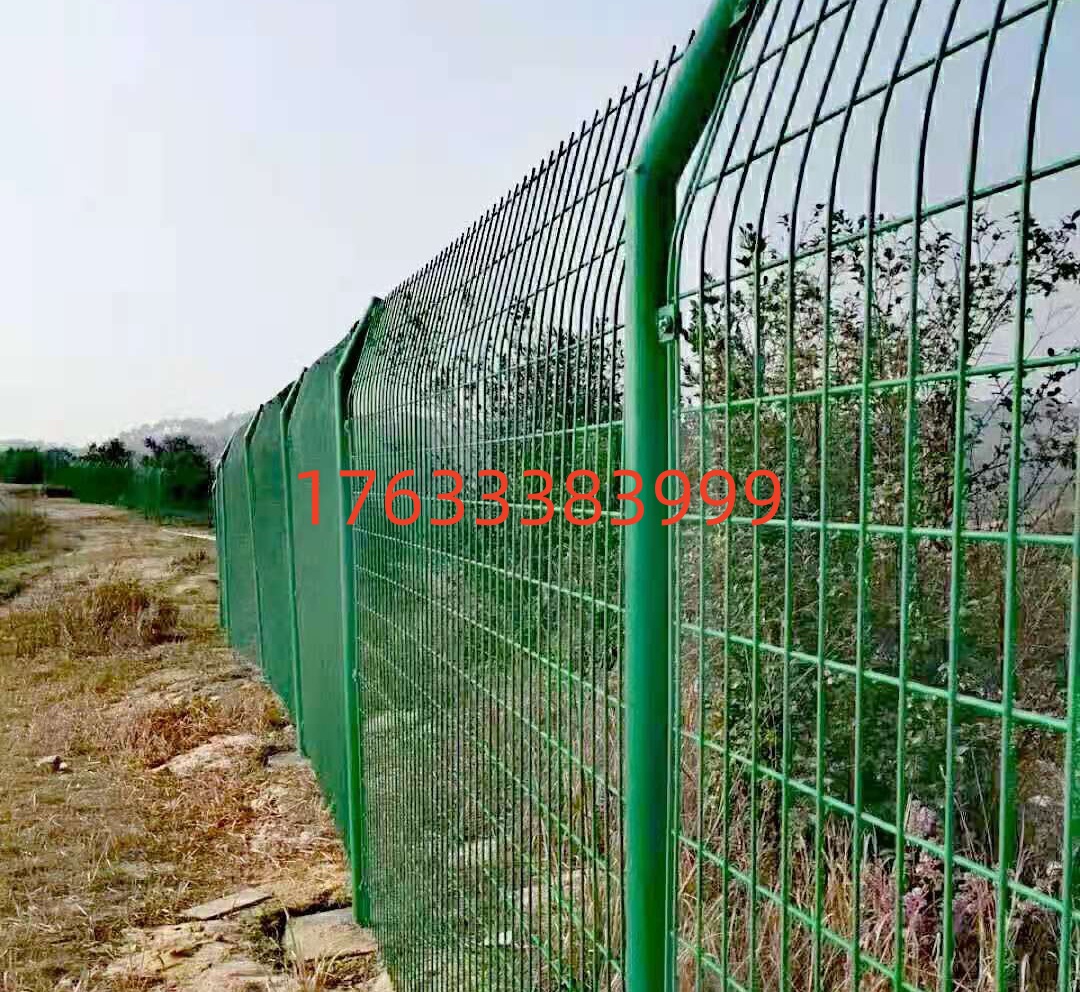 雙邊絲護欄網(wǎng) 雙邊絲護欄網(wǎng)